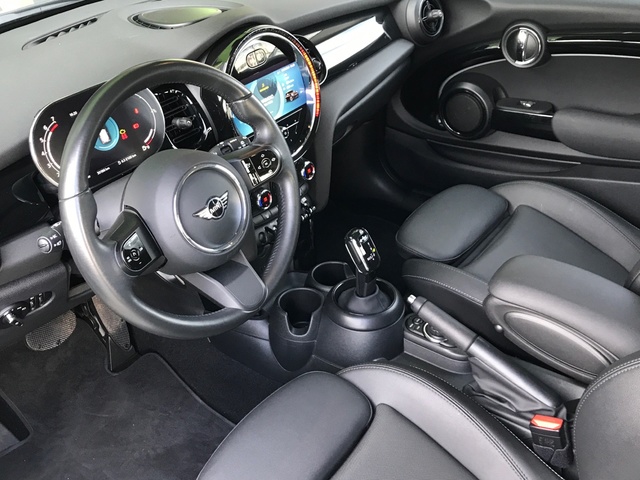 fotoG 10 del MINI MINI 3 Puertas Cooper 100 kW (136 CV) 136cv Gasolina del 2023 en Pontevedra
