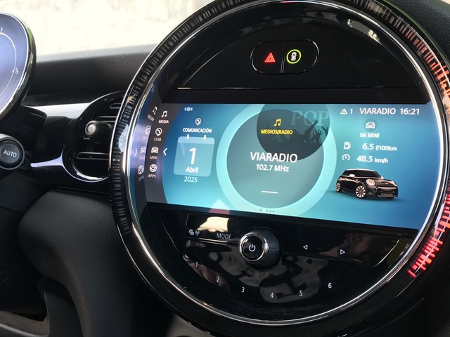 fotoG 16 del MINI MINI 3 Puertas Cooper 100 kW (136 CV) 136cv Gasolina del 2023 en Pontevedra