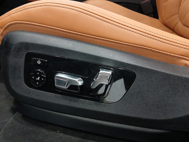 BMW X5 xDrive30d color Negro. Año 2025. 219KW(298CV). Diésel. En concesionario Enekuri Motor de Vizcaya