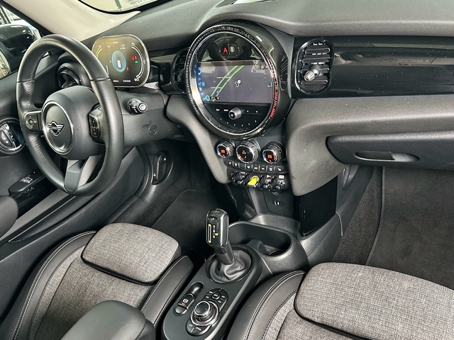 fotoG 7 del MINI MINI 3 Puertas Cooper SE 135 kW (184 CV) 184cv Eléctrico del 2023 en Asturias
