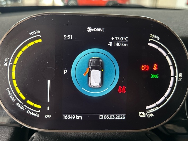 fotoG 16 del MINI MINI 3 Puertas Cooper SE 135 kW (184 CV) 184cv Eléctrico del 2023 en Asturias