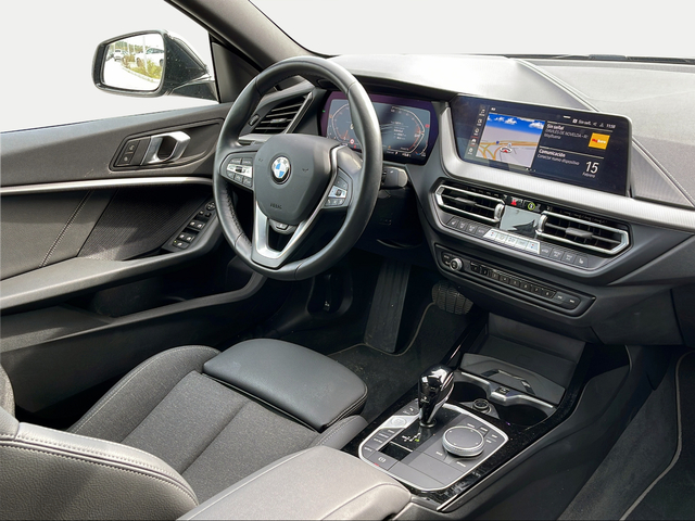 BMW Serie 2 218d Gran Coupe color Negro. Año 2024. 110KW(150CV). Diésel. En concesionario Carteya Motor | Campo de Gibraltar de Cádiz