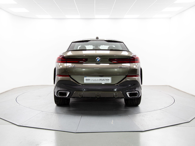 BMW X6 xDrive30d color Marrón. Año 2024. 210KW(286CV). Diésel. En concesionario Movil Begar Alcoy de Alicante
