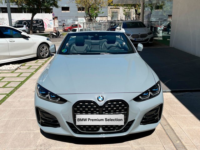 BMW Serie 4 420d Cabrio color Gris. Año 2023. 140KW(190CV). Diésel. En concesionario Murcia Premium S.L. AV DEL ROCIO de Murcia