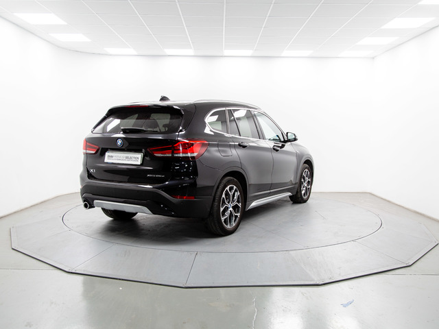 BMW X1 xDrive25e color Negro. Año 2022. 162KW(220CV). Híbrido Electro/Gasolina. En concesionario Móvil Begar Alicante de Alicante