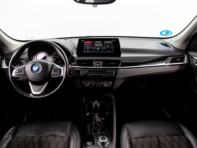 BMW X1 xDrive25e color Negro. Año 2022. 162KW(220CV). Híbrido Electro/Gasolina. En concesionario Móvil Begar Alicante de Alicante