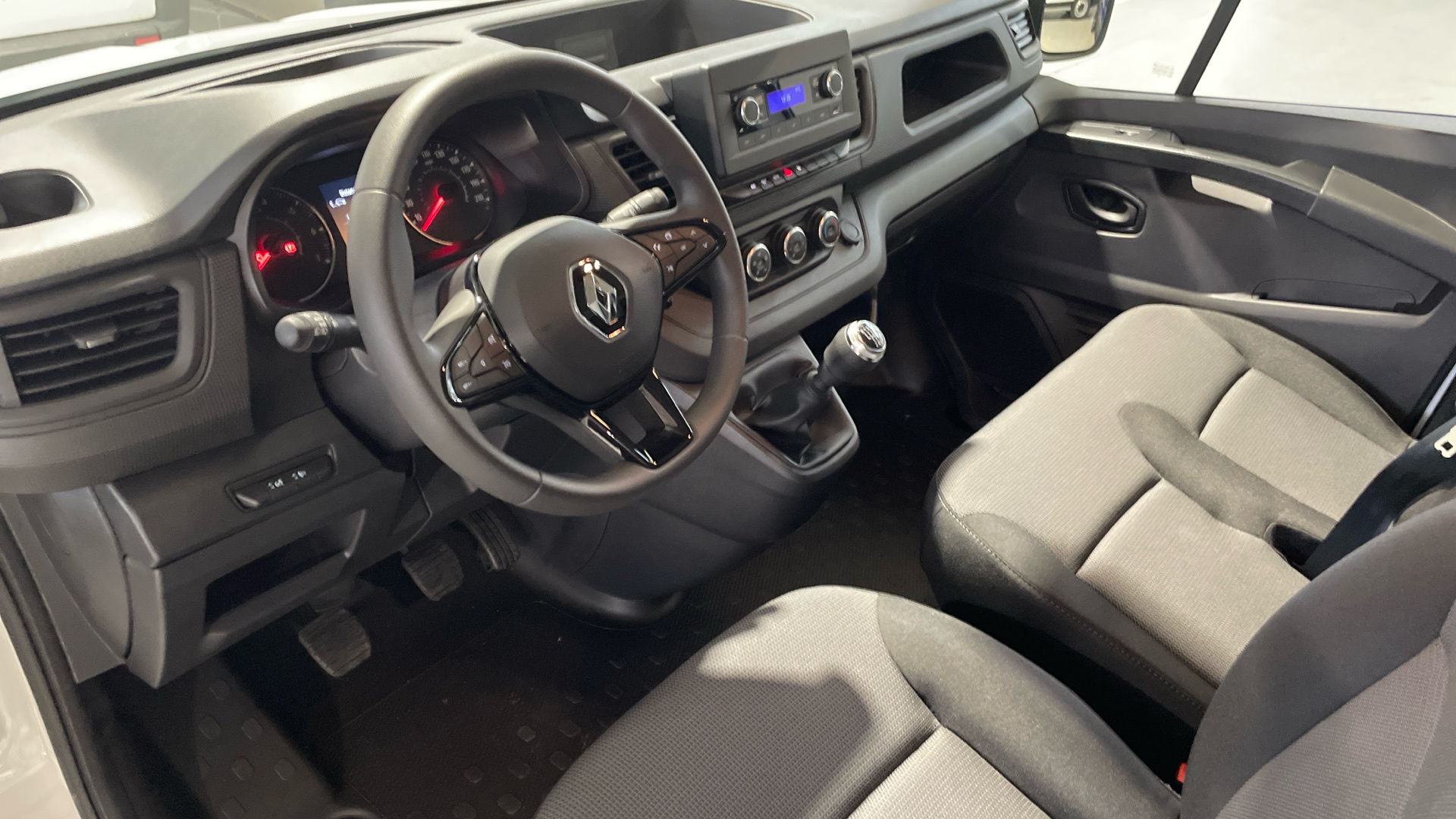 Renault Trafic Furgon dCi 130 - 8