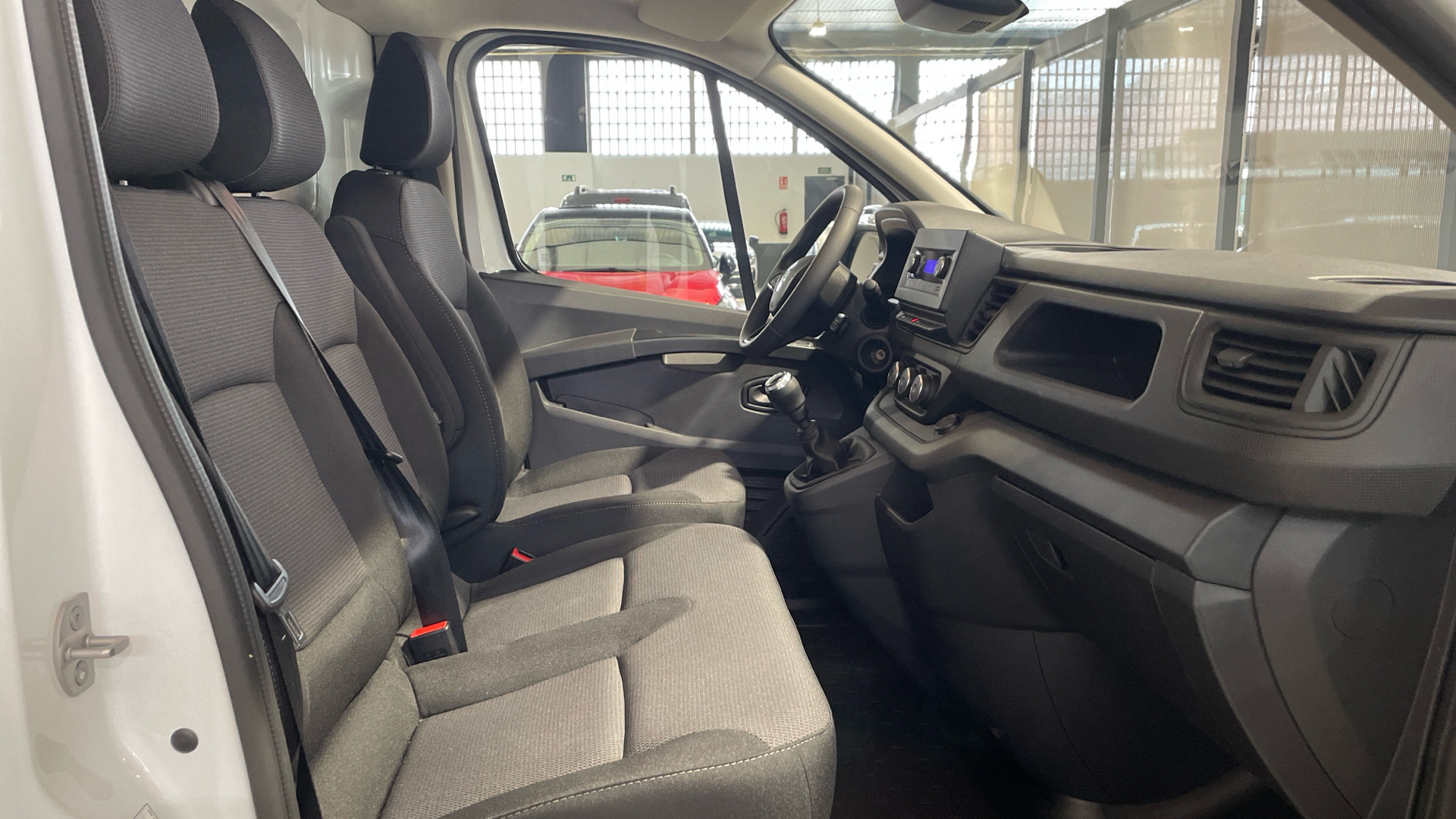Renault Trafic Furgon dCi 130 - 13