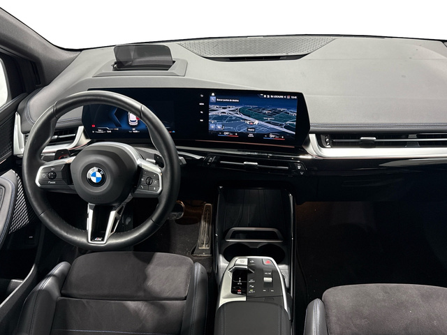 BMW Serie 2 218i Active Tourer color Blanco. Año 2024. 100KW(136CV). Gasolina. En concesionario Auto Premier, S.A. - MADRID de Madrid