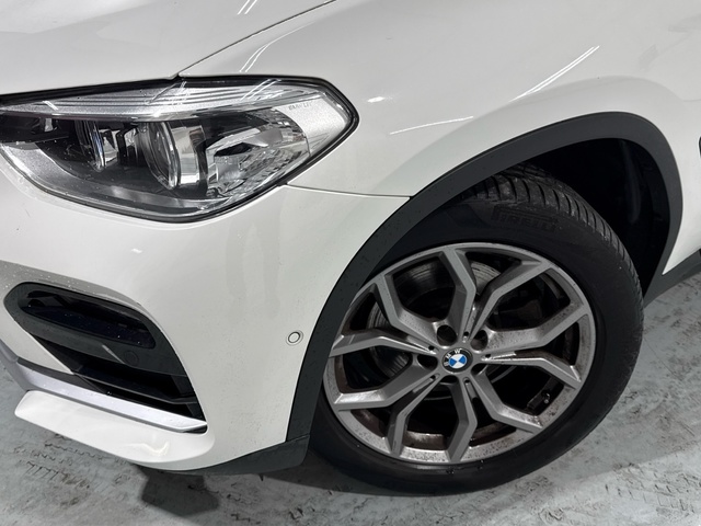 BMW X4 xDrive20d color Blanco. Año 2021. 140KW(190CV). Diésel. En concesionario Auto Premier, S.A. - MADRID de Madrid