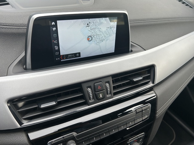 BMW X2 sDrive18i color Blanco. Año 2019. 103KW(140CV). Gasolina. En concesionario GANDIA Automoviles Fersan, S.A. de Valencia