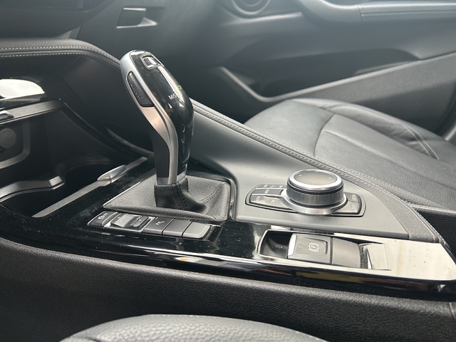 BMW X2 sDrive18i color Blanco. Año 2019. 103KW(140CV). Gasolina. En concesionario GANDIA Automoviles Fersan, S.A. de Valencia