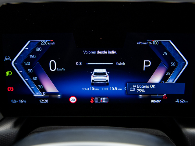 BMW iX1 eDrive20 color Blanco. Año 2025. 150KW(204CV). Eléctrico. En concesionario BMW Fuenteolid Valladolid de Valladolid