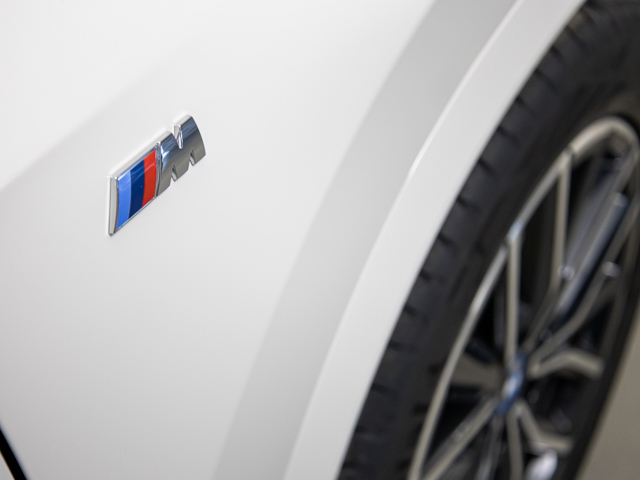 BMW iX1 eDrive20 color Blanco. Año 2025. 150KW(204CV). Eléctrico. En concesionario BMW Fuenteolid Valladolid de Valladolid