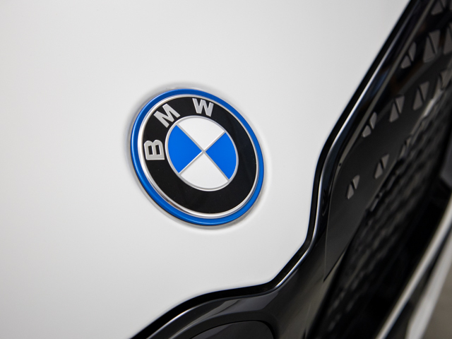 BMW iX1 eDrive20 color Blanco. Año 2025. 150KW(204CV). Eléctrico. En concesionario BMW Fuenteolid Valladolid de Valladolid