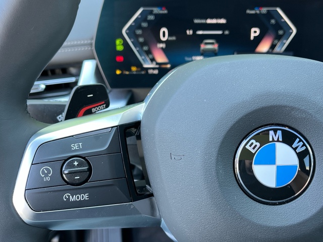 BMW X1 sDrive18d color Verde. Año 2024. 110KW(150CV). Diésel. En concesionario Celtamotor Vigo de Pontevedra