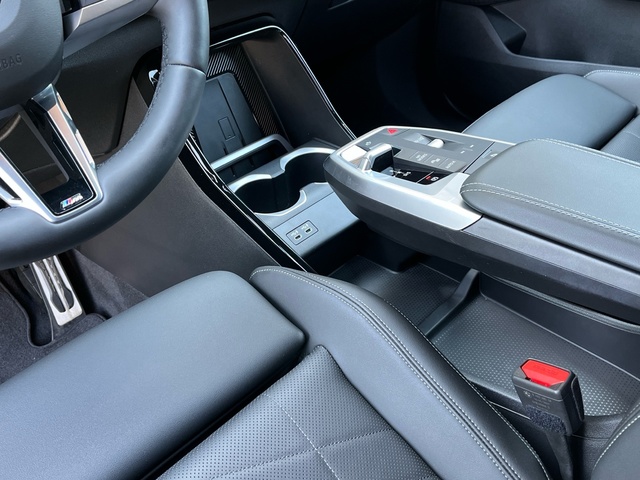 BMW X1 sDrive18d color Gris Plata. Año 2024. 110KW(150CV). Diésel. En concesionario Celtamotor Vigo de Pontevedra