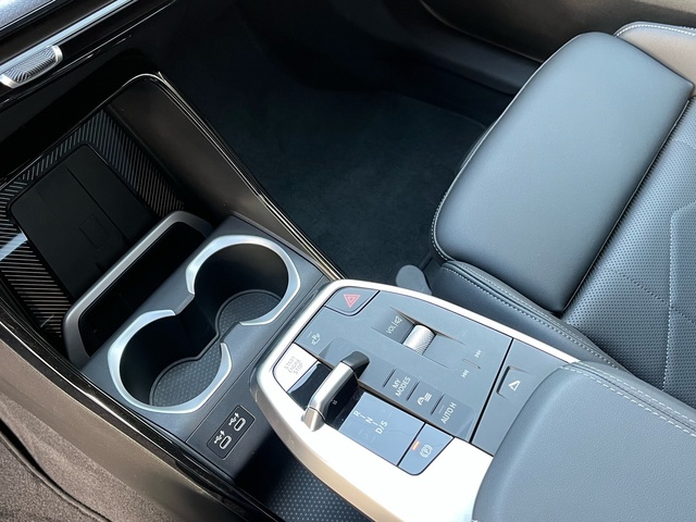 BMW X1 sDrive18d color Gris Plata. Año 2024. 110KW(150CV). Diésel. En concesionario Celtamotor Vigo de Pontevedra