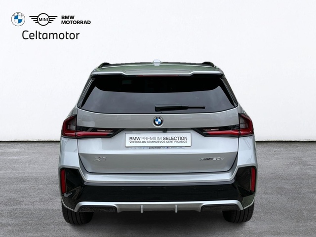 BMW X1 xDrive20d color Gris Plata. Año 2024. 120KW(163CV). Diésel. En concesionario Celtamotor Vigo de Pontevedra