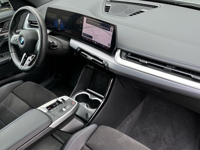 BMW X1 xDrive20d color Gris Plata. Año 2024. 120KW(163CV). Diésel. En concesionario Celtamotor Vigo de Pontevedra