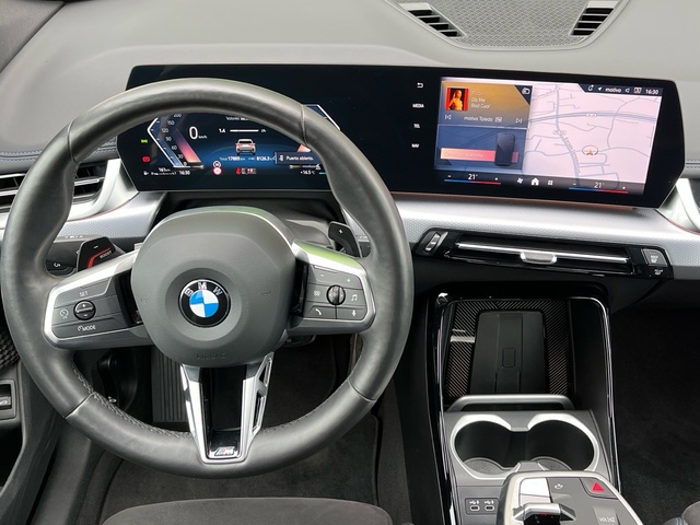 BMW X1 xDrive20d color Gris Plata. Año 2024. 120KW(163CV). Diésel. En concesionario Celtamotor Vigo de Pontevedra