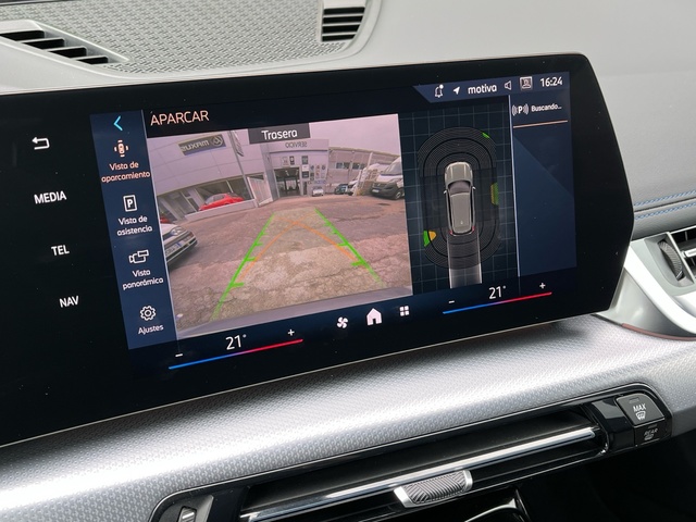 BMW X1 xDrive20d color Gris Plata. Año 2024. 120KW(163CV). Diésel. En concesionario Celtamotor Vigo de Pontevedra