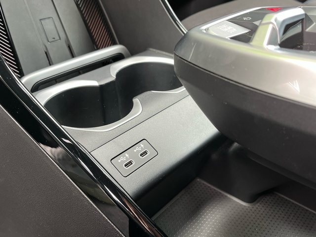 BMW X1 xDrive20d color Gris Plata. Año 2024. 120KW(163CV). Diésel. En concesionario Celtamotor Vigo de Pontevedra