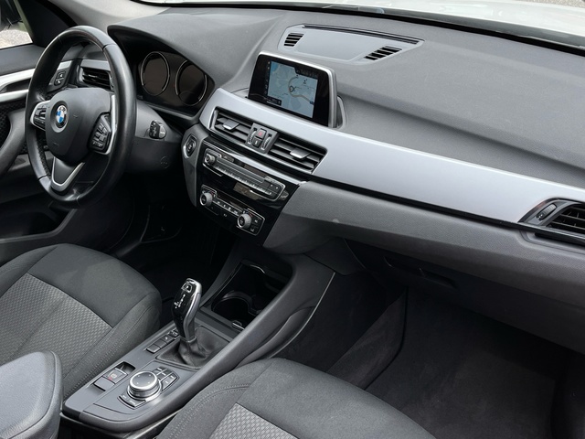BMW X1 sDrive18d color Blanco. Año 2019. 110KW(150CV). Diésel. En concesionario Celtamotor Vigo de Pontevedra