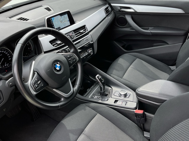 BMW X1 sDrive18d color Blanco. Año 2019. 110KW(150CV). Diésel. En concesionario Celtamotor Vigo de Pontevedra