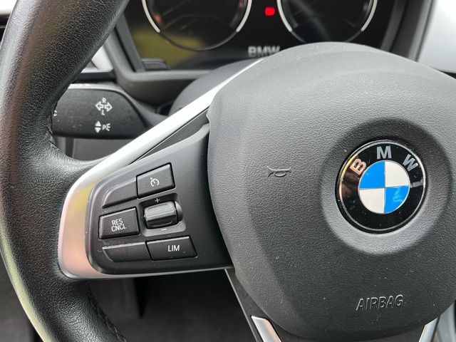 BMW X1 sDrive18d color Blanco. Año 2019. 110KW(150CV). Diésel. En concesionario Celtamotor Vigo de Pontevedra