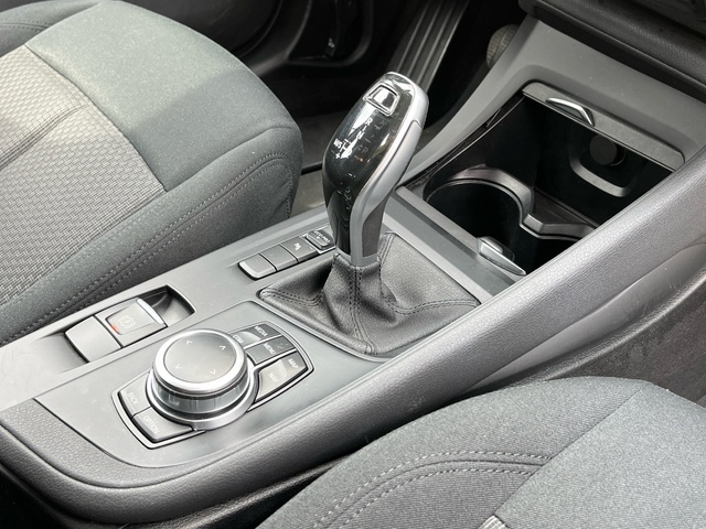 BMW X1 sDrive18d color Blanco. Año 2019. 110KW(150CV). Diésel. En concesionario Celtamotor Vigo de Pontevedra