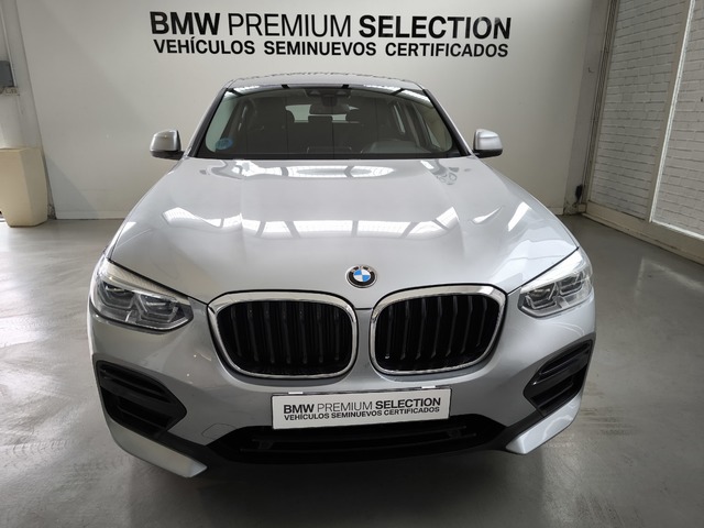 BMW X4 xDrive20d color Gris Plata. Año 2021. 140KW(190CV). Diésel. En concesionario Lurauto Gipuzkoa de Guipuzcoa