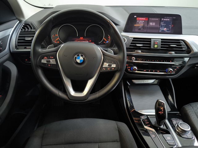 BMW X4 xDrive20d color Gris Plata. Año 2021. 140KW(190CV). Diésel. En concesionario Lurauto Gipuzkoa de Guipuzcoa
