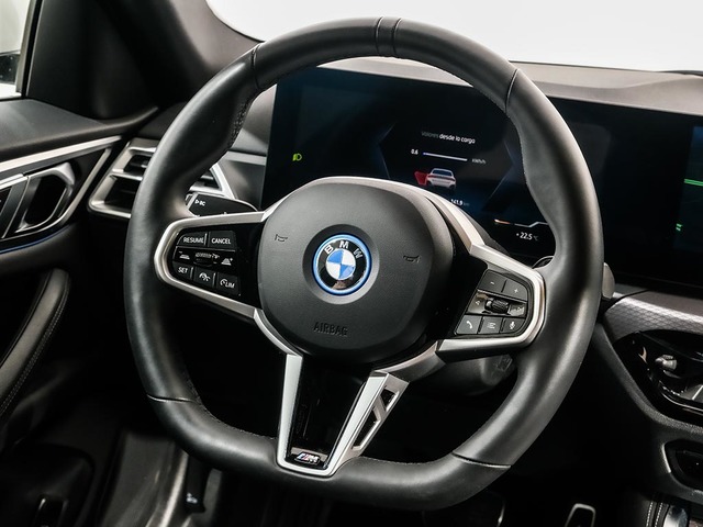 BMW i4 eDrive40 color Blanco. Año 2025. 250KW(340CV). Eléctrico. En concesionario Oliva Motor Tarragona de Tarragona