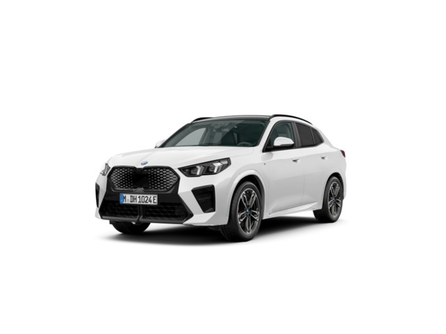 BMW iX2 eDrive20 color Blanco. Año 2025. 150KW(204CV). Eléctrico. En concesionario Oliva Motor Tarragona de Tarragona
