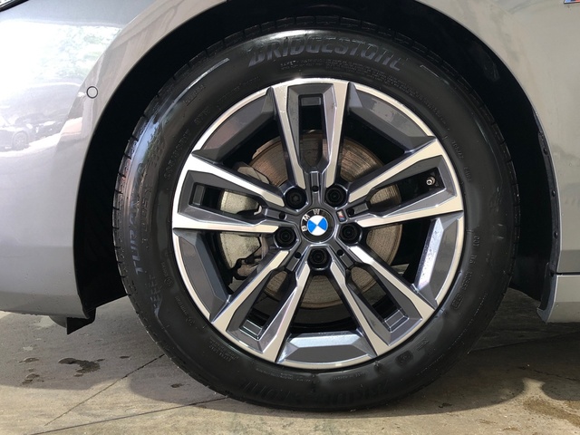 BMW Serie 2 218i Active Tourer color Gris. Año 2024. 100KW(136CV). Gasolina. En concesionario Movilnorte Las Rozas de Madrid