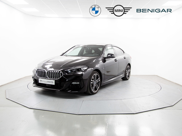 BMW Serie 2 220d Gran Coupe color Negro. Año 2024. 140KW(190CV). Diésel. En concesionario Móvil Begar Alicante de Alicante