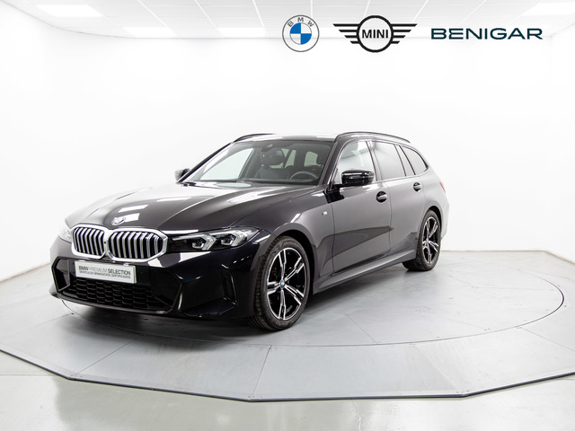 BMW Serie 3 320d Touring color Negro. Año 2024. 140KW(190CV). Diésel. En concesionario Móvil Begar Alicante de Alicante