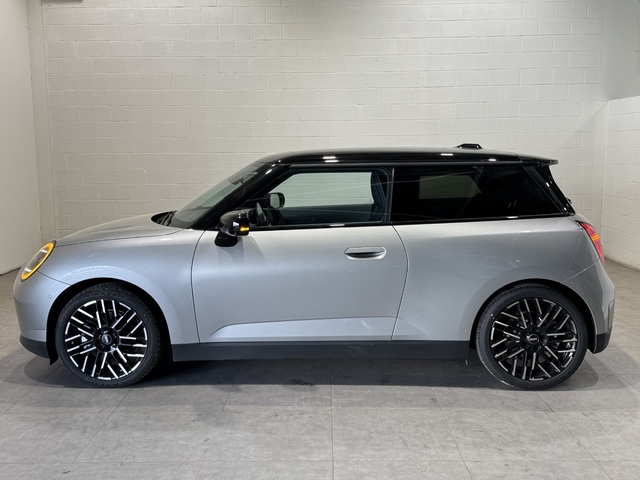 fotoG 2 del MINI MINI 3 Puertas Cooper SE 160 kW (218 CV) 218cv Eléctrico del 2024 en Barcelona