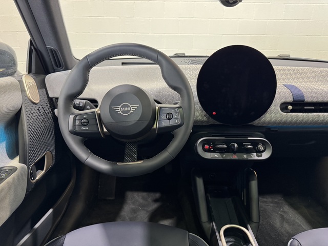 fotoG 6 del MINI MINI 3 Puertas Cooper SE 160 kW (218 CV) 218cv Eléctrico del 2024 en Barcelona