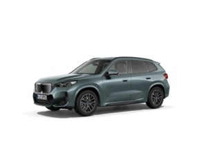Fotos de BMW iX1 eDrive20 color Verde. Año 2023. 150KW(204CV). Eléctrico. En concesionario Celtamotor Lalín de Pontevedra