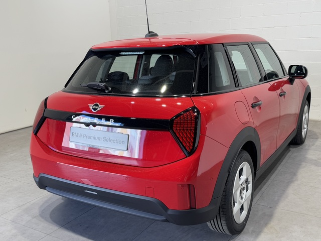 fotoG 3 del MINI MINI 5 Puertas Cooper C 115 kW (156 CV) 156cv Gasolina del 2024 en Barcelona