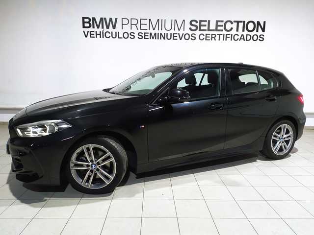 BMW Serie 1 118d color Negro. Año 2024. 110KW(150CV). Diésel. En concesionario Hispamovil Elche de Alicante