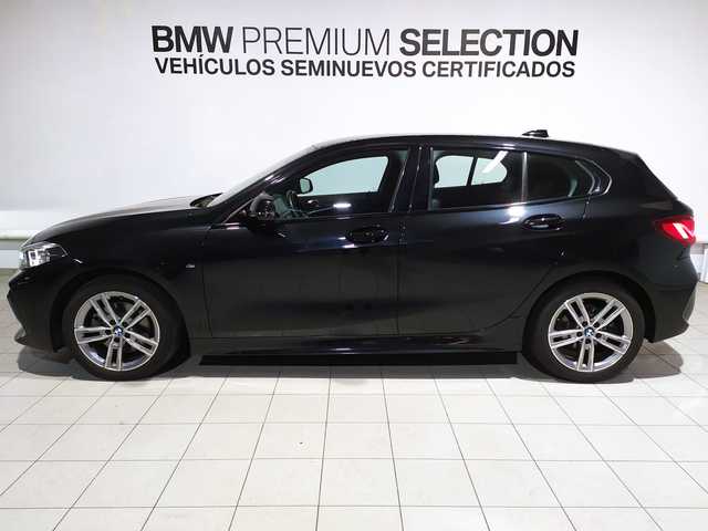 BMW Serie 1 118d color Negro. Año 2024. 110KW(150CV). Diésel. En concesionario Hispamovil Elche de Alicante