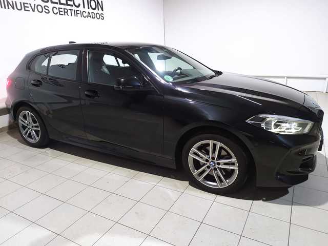 BMW Serie 1 118d color Negro. Año 2024. 110KW(150CV). Diésel. En concesionario Hispamovil Elche de Alicante