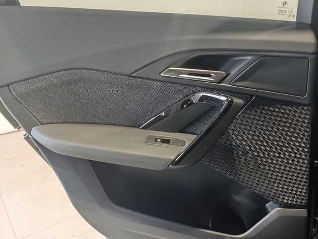 BMW X1 sDrive18i color Negro. Año 2024. 100KW(136CV). Gasolina. En concesionario Motor Munich - Terrassa - VO de Barcelona