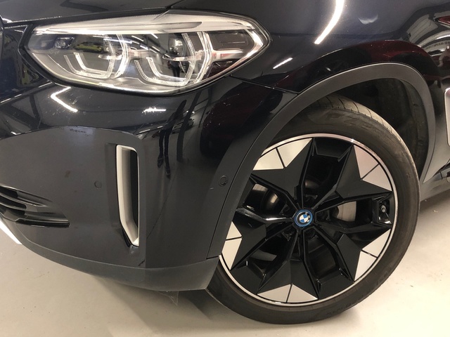BMW iX3 Impressive color Negro. Año 2021. 210KW(286CV). Eléctrico. En concesionario Auto Premier, S.A. - GUADALAJARA de Guadalajara