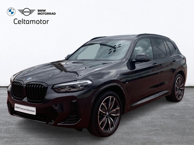 BMW X3 xDrive20d color Gris. Año 2024. 140KW(190CV). Diésel. En concesionario Celtamotor Pontevedra de Pontevedra