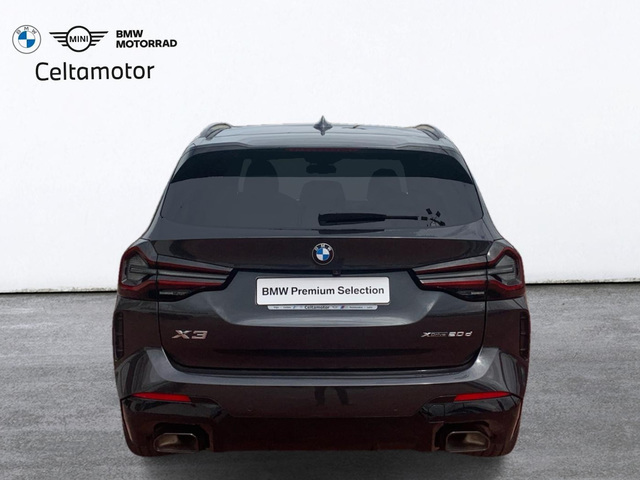 BMW X3 xDrive20d color Gris. Año 2024. 140KW(190CV). Diésel. En concesionario Celtamotor Pontevedra de Pontevedra