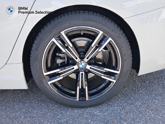 BMW Serie 3 318d color Blanco. Año 2024. 110KW(150CV). Diésel. En concesionario Adler Motor S.L. TOLEDO de Toledo